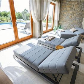 5 bedroom villa with heated pool near Momjan, Istria, sleep 12